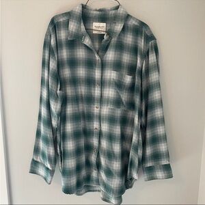 Abercrombie women’s plaid flannel shirt
